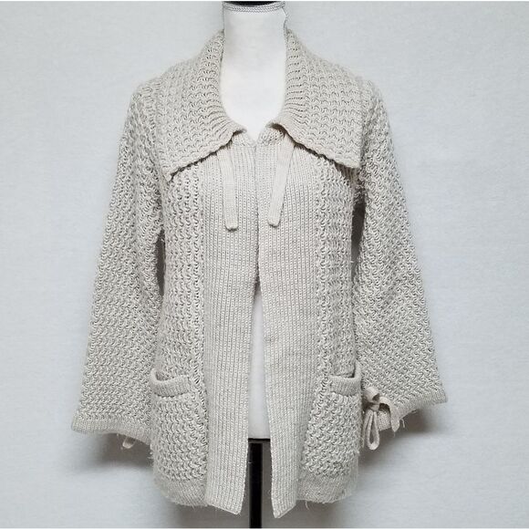 𝅺RARE Vintage 70s Jantzen Tan Chunky Knit Wide Collar Bow Bell Sleeve Cardigan - Picture 6 of 16